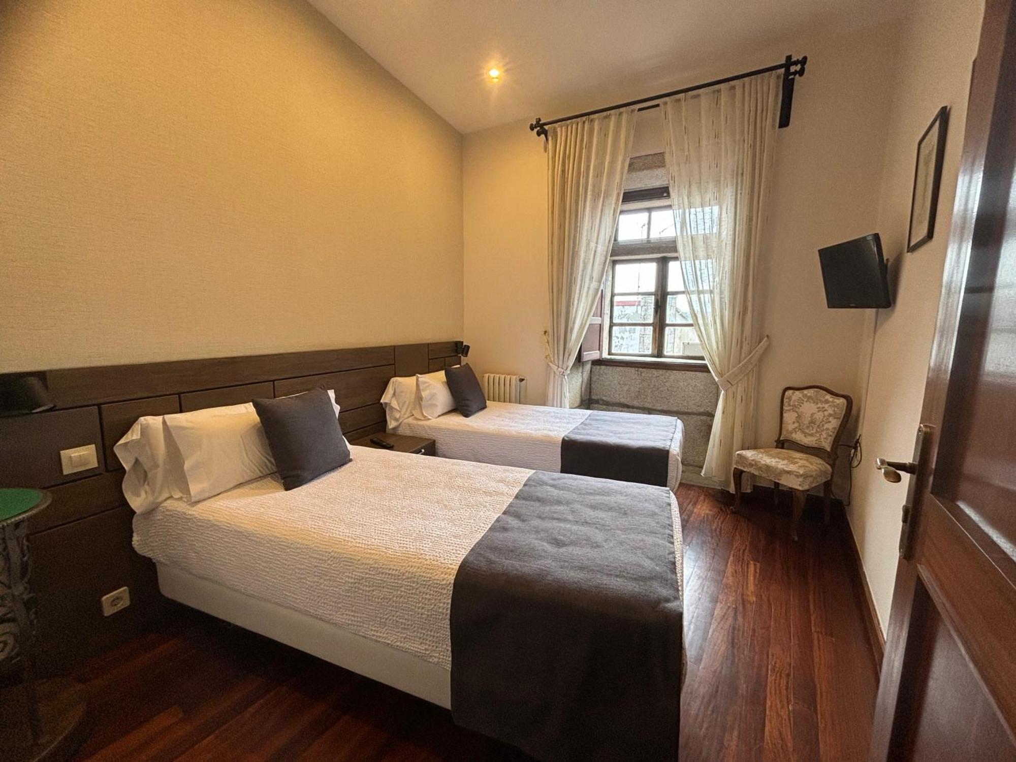 Hotel A Torre Do Xudeu Туй Екстериор снимка